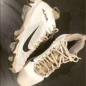 Men’s size 7 football cleats